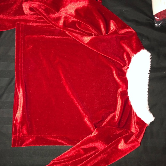 Toddler’s Santa Outfit 2t-3t - Picture 4 of 4